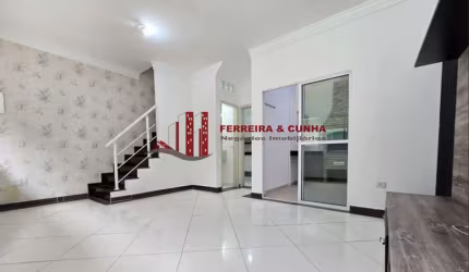 Casa condomínio 120m² Vila Mazzei