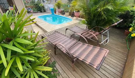 Casa com piscina