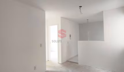 Apartamento 02 Quartos em Condomínio Clube