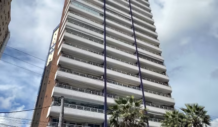 Cond. Varandas de Iracema - Apartamento c/ 74m2, varanda c/ vista mar.