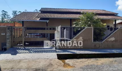 Casa à venda, Ilha da Figueira, GUARAMIRIM - SC com suíte mais dois dormitórios