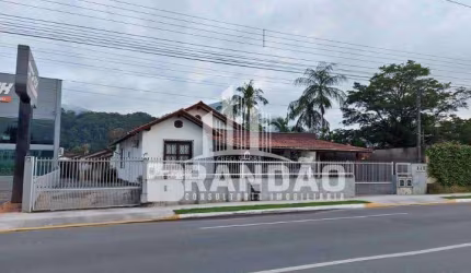 Terreno à venda no centro de Guaramirim, no coração da cidade, com viabilidade
