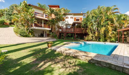 Casa no condomínio Condominio Capela do Barreiro para venda com 5 quartos, 535m²