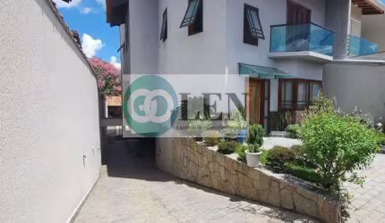 Casa para Venda em Arujá, Cidade Nova Arujá, 5 dormitórios, 1 suíte, 4 banheiros, 4 vagas