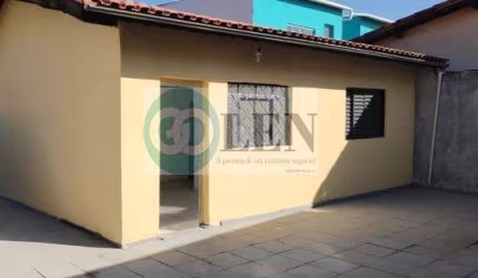 Casa para Venda em Arujá, Jordanópolis, 2 dormitórios, 1 banheiro, 4 vagas