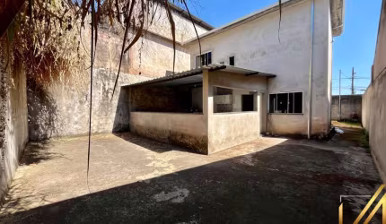 Casa com 3 quartos à venda na Rua Maria Elizena Vieira, São Dimas, Conselheiro Lafaiete, 174 m2 por R$ 550.000