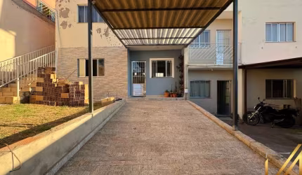 Casa com 2 quartos à venda na Rua Edir Antônio Vieira de Rezende, Novo Horizonte, Conselheiro Lafaiete, 60 m2 por R$ 225.000