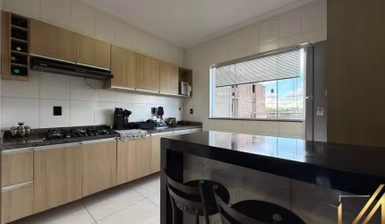 Casa com 2 quartos à venda na Rua Maria das Graças Simões de Resende, Santa Maria, Conselheiro Lafaiete, 70 m2 por R$ 280.000