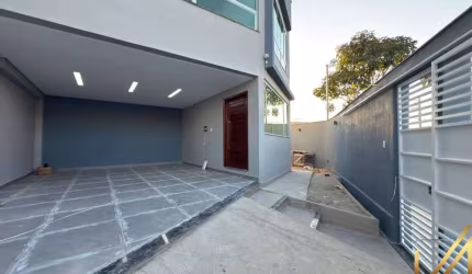 Casa com 3 quartos à venda na Rua Maria Efigênia de Almeida Vieira, Belvedere, Conselheiro Lafaiete, 140 m2 por R$ 550.000