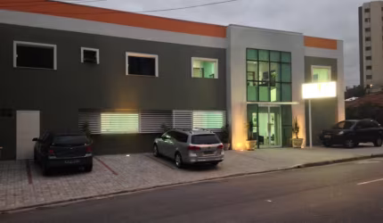 Imóvel Comercial para Locação em Santana - Ideal para Clínicas, Escritórios e Negócios! 9 Vagas |