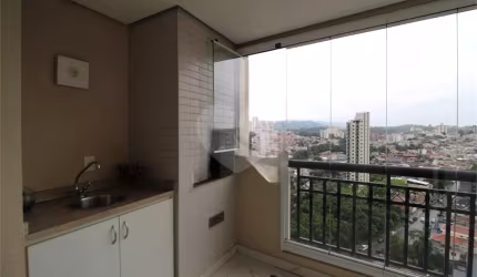 Apartamento com 3 suítes 2 vagas de garagem ótima localização em Santana.