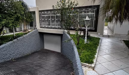 LINDA CASA COM 5 SUÍTES PARA VENDA NO JARDIM FLORESTA, TREMEMBÉ!