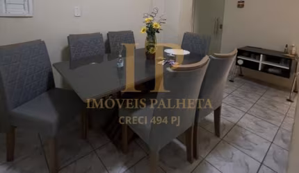 Vende-se Apto 3 quartos, 2º andar no Centro