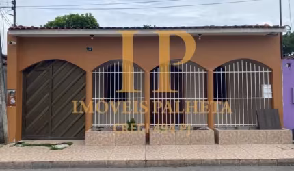 Vende-se Casa 2 quartos, quintal, Nova Cidade