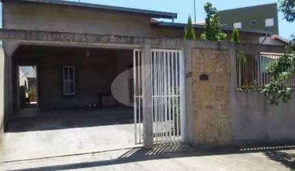 Casa com 3 quartos à venda no Residencial Arco Iris, Vinhedo , 147 m2 por R$ 750.000