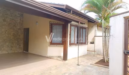 Casa com 3 quartos à venda no Jardim Panorama, Valinhos , 182 m2 por R$ 1.010.000