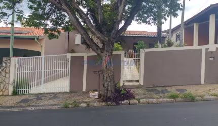 Casa com 5 quartos à venda na Avenida Joaquim Alves Corrêa, 2707, Parque Nova Suíça, Valinhos, 258 m2 por R$ 900.000