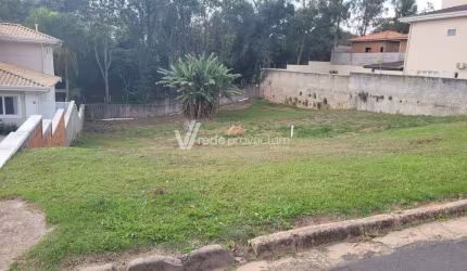 Terreno em condomínio fechado à venda na Avenida Doutor Antônio Bento Ferraz, 215, Green Boulevard, Valinhos por R$ 800.000