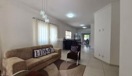Casa em condomínio fechado com 3 quartos à venda na Estrada Francisco Pagotto, 1322, Residencial Aziz Louveira, Louveira, 200 m2 por R$ 1.380.000