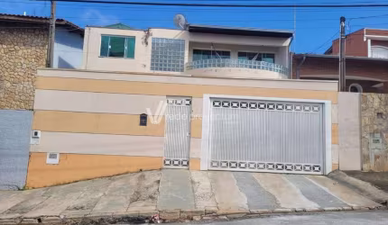 Casa com 4 quartos à venda na Rua Antônio Marques Serra, 364, Jardim Antonio Von Zuben, Campinas, 220 m2 por R$ 800.000