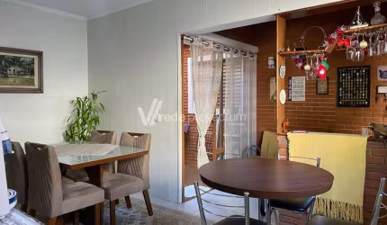 Casa com 3 quartos à venda na Rua Lourenço Zen, 526, Jardim Ipaussurama, Campinas, 142 m2 por R$ 690.000