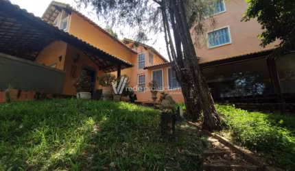 Chácara / sítio com 3 quartos à venda na Rodovia Dom Pedro I, s/n°, Parque Nova Suíça, Valinhos, 540 m2 por R$ 1.500.000