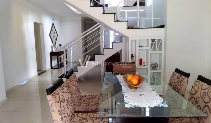 Casa em condomínio fechado com 3 quartos à venda na Rua Carlos Penteado Stevenson, 700, Jardim Nova Suíça, Valinhos, 260 m2 por R$ 2.150.000