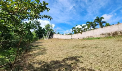 Terreno à venda na Vila Capuava, Valinhos  por R$ 550.000