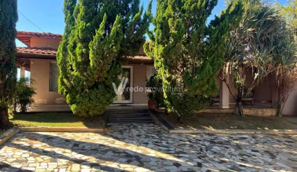 Chácara / sítio com 4 quartos à venda na Avenida Arquiteto Clayton Alves Corrêa, 499, Vale Verde, Valinhos, 450 m2 por R$ 1.050.000