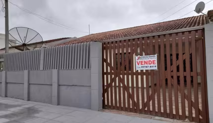 Casa para Venda em Guaratuba, Cohapar, 3 dormitórios, 1 suíte, 2 banheiros, 4 vagas