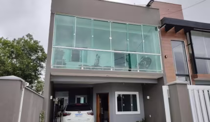 Sobrado para Venda em Guaratuba, Balneário Coroados, 5 dormitórios, 3 suítes, 5 banheiros, 3 vagas
