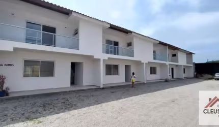 Sobrado Geminado para Venda em Guaratuba, Cohapar, 3 dormitórios, 1 suíte, 3 banheiros, 2 vagas