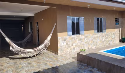 Casa para Venda em Guaratuba, Piçarras, 3 dormitórios, 1 suíte, 2 banheiros, 3 vagas