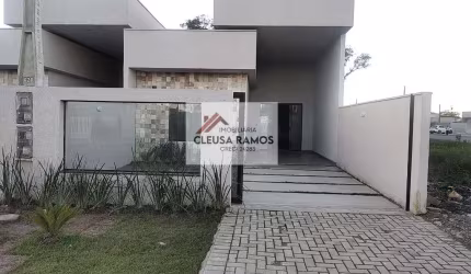 Casa para Venda em Guaratuba, Cohapar, 3 dormitórios, 1 suíte, 2 banheiros, 2 vagas