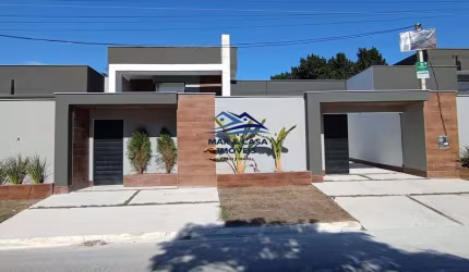 Casa dos sonhos com piscina na  Praia de Itaipuaçu, em Maricá-RJ