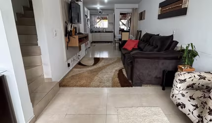 SOBRADO GEMINADO  com  móveis sob medida.
