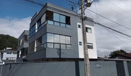 Lindo Apartamento com Piscina