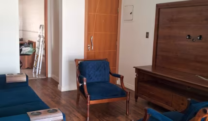 Apartamento Semi Mobiliado Com Quintal!