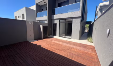 Fantástica casa com 03 dormitórios a venda - Praia dos Ingleses