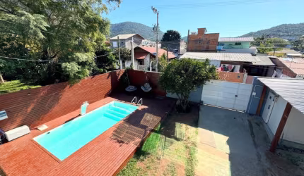 Casa com 7 Quartos à venda, 160m² - São João do Rio Vermelho