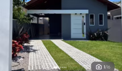 Casa a venda em terreno individual com 03 dormitórios- Rio vermelho