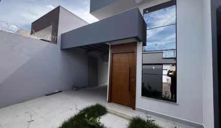 Casa para Venda em Montes Claros, Maracanã, 3 dormitórios, 1 suíte, 2 banheiros, 2 vagas