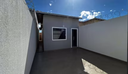 Casa para Venda em Montes Claros, Ibituruna, 2 dormitórios, 1 banheiro, 2 vagas