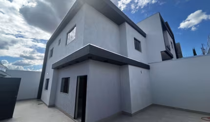 Casa para Venda em Montes Claros, Belvedere, 3 dormitórios, 1 suíte, 2 banheiros, 1 vaga