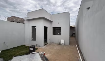 Casa para Venda em Montes Claros, Vila Aliança, 2 dormitórios, 1 banheiro, 1 vaga
