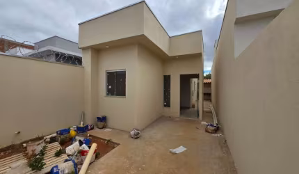 Casa para Venda em Montes Claros, Jardim Primavera, 2 dormitórios, 1 banheiro, 1 vaga