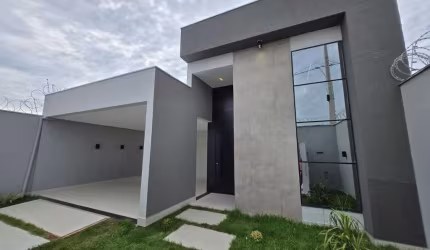 Casa para Venda em Montes Claros, Monte Belo, 3 dormitórios, 1 suíte, 2 banheiros, 2 vagas