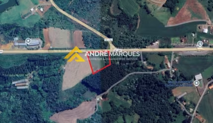 TERRENO AS MARGENS DA RODOVIA