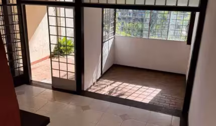 Casa de Condomínio com 3 quartos à venda em Nova Lima
