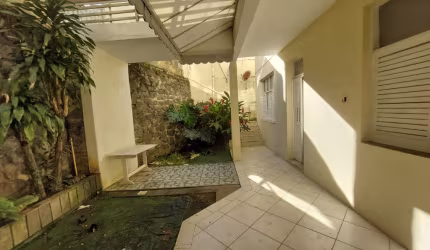 Rio Vermelho > Casa 3 quartos com dependência